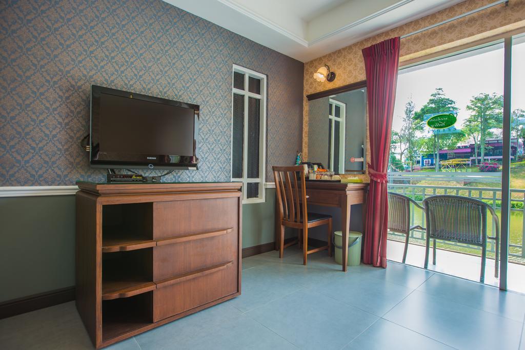 Brookside Valley Resort Rayong Exterior foto