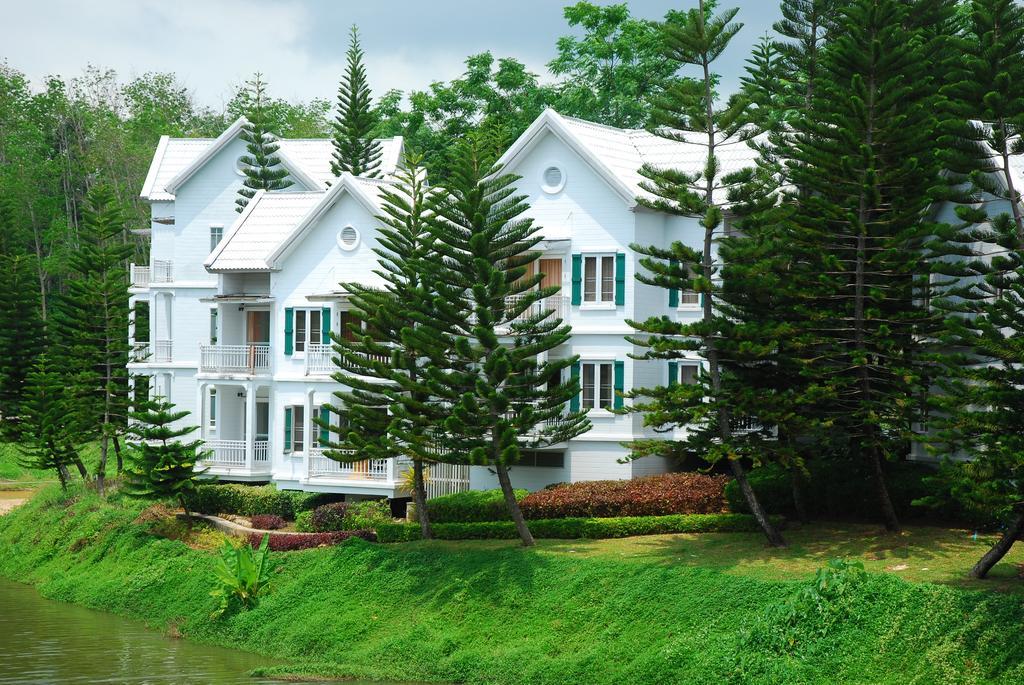 Brookside Valley Resort Rayong Exterior foto